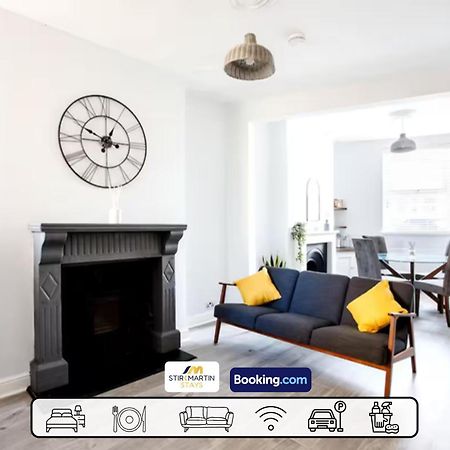 Comfy 3Bed House By Stirkmartin Stays Short Lets & Serviced Accommodation Cardiff With Free Parking & 8Mins To City Centre Extérieur photo